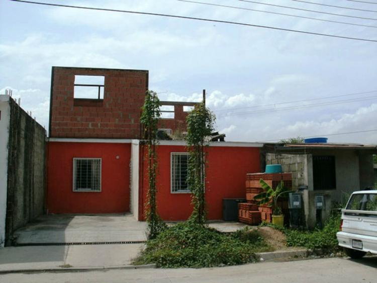 Foto Casa en Venta en Los Guayos, Los Guayos, Carabobo - BsF 3.045.000 - CAV59562 - BienesOnLine