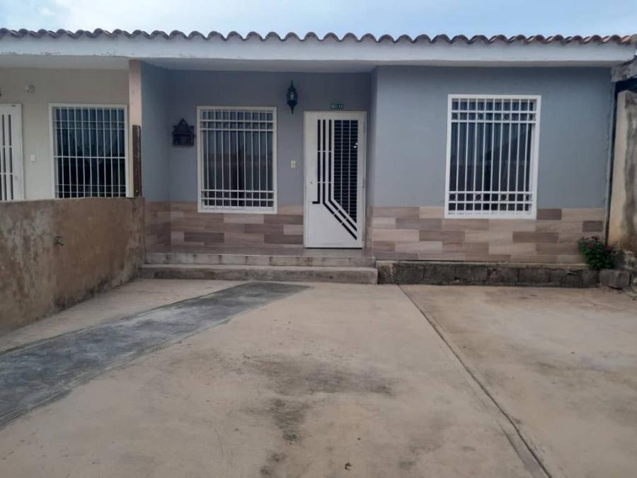 Foto Casa en Venta en Tocuyito, Carabobo - U$D 8.950 - CAV196326 - BienesOnLine
