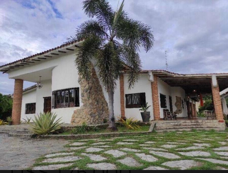 Foto Casa en Venta en Tocuyito, Carabobo - U$D 135.000 - CAV163283 - BienesOnLine