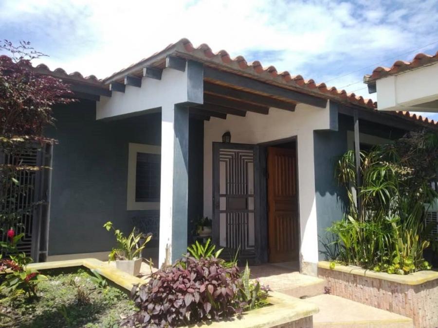Foto Casa en Venta en Barquisimeto, Lara - U$D 39.988 - CAV177929 - BienesOnLine