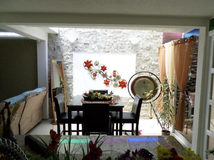 Home in Metric Way