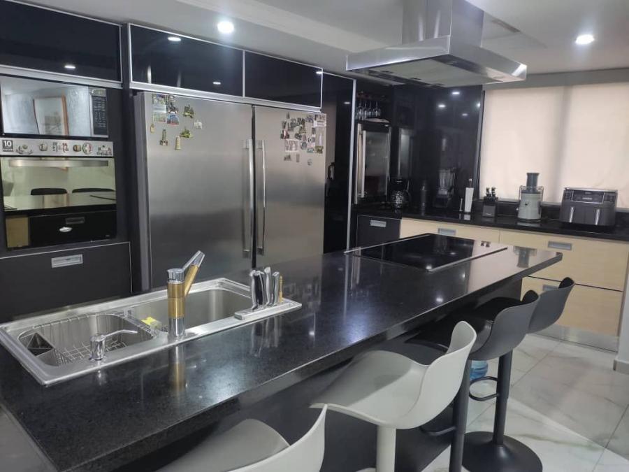 Foto Apartamento en Venta en Trigalea, Carabobo - U$D 169.000 - APV197482 - BienesOnLine