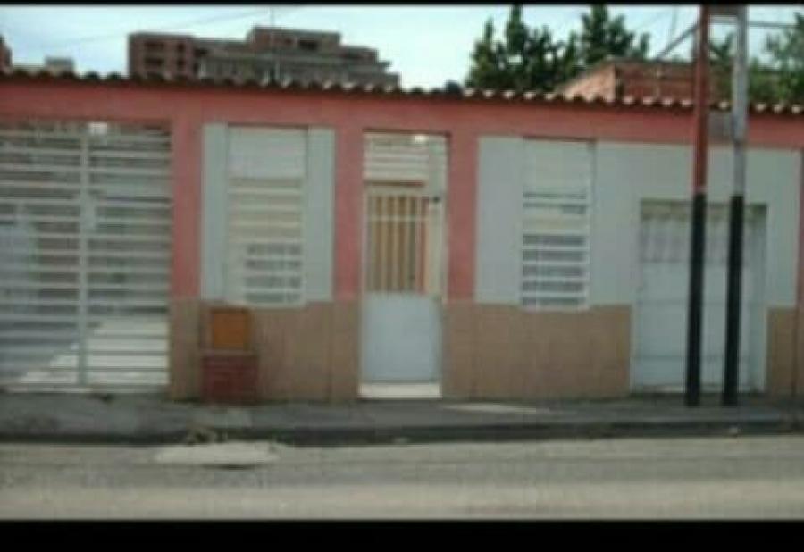 Foto Casa en Venta en los olivos viejos maracay, Maracay, Aragua - U$D 70.000 - CAV179394 - BienesOnLine