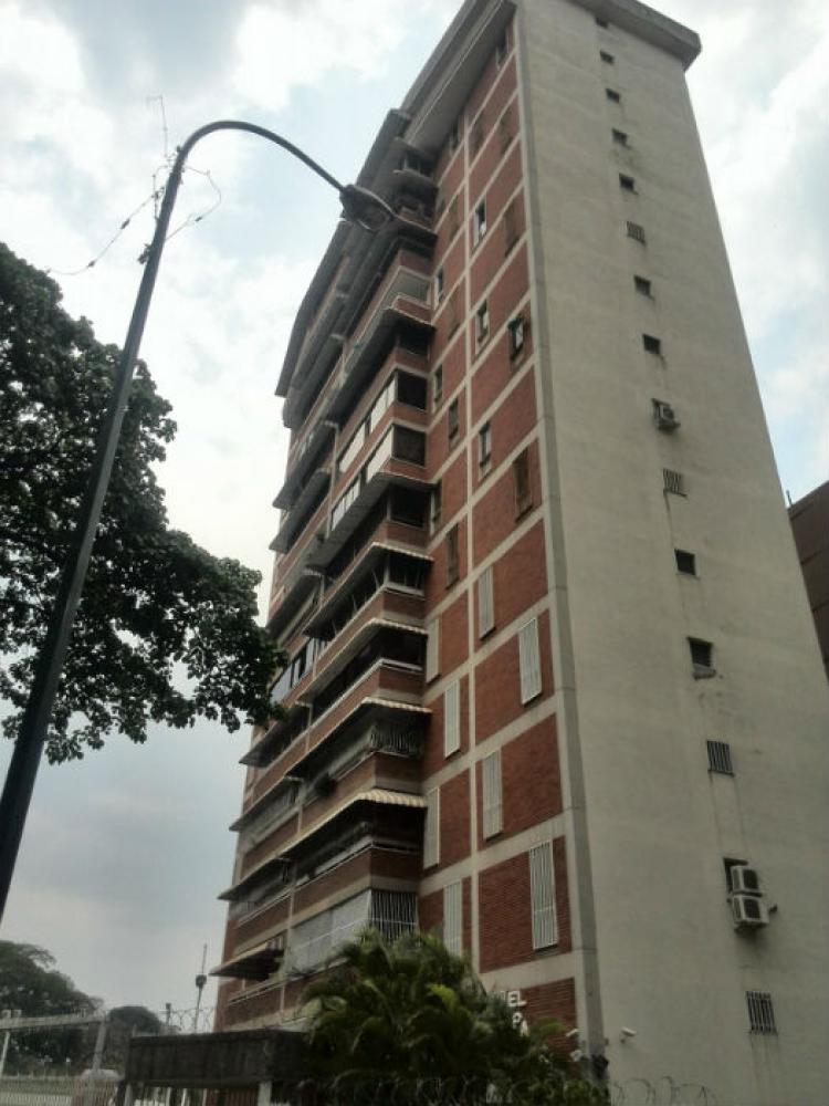 Foto Apartamento en Venta en Municipio Baruta, Caracas, Distrito Federal - BsF 220.000.000 - APV76331 - BienesOnLine