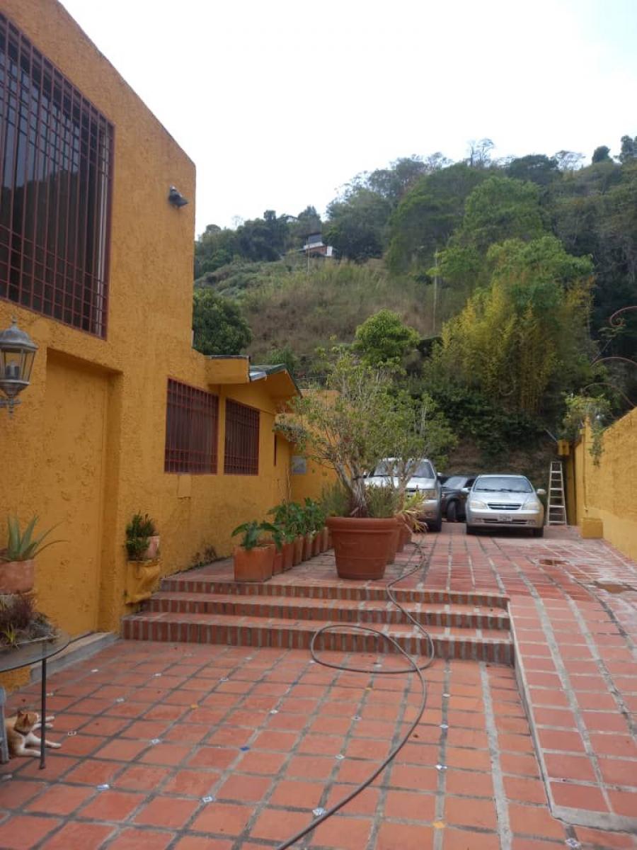 Foto Quinta en Venta en San Jose de LosAltos, Miranda - U$D 170.000 - QUV170259 - BienesOnLine