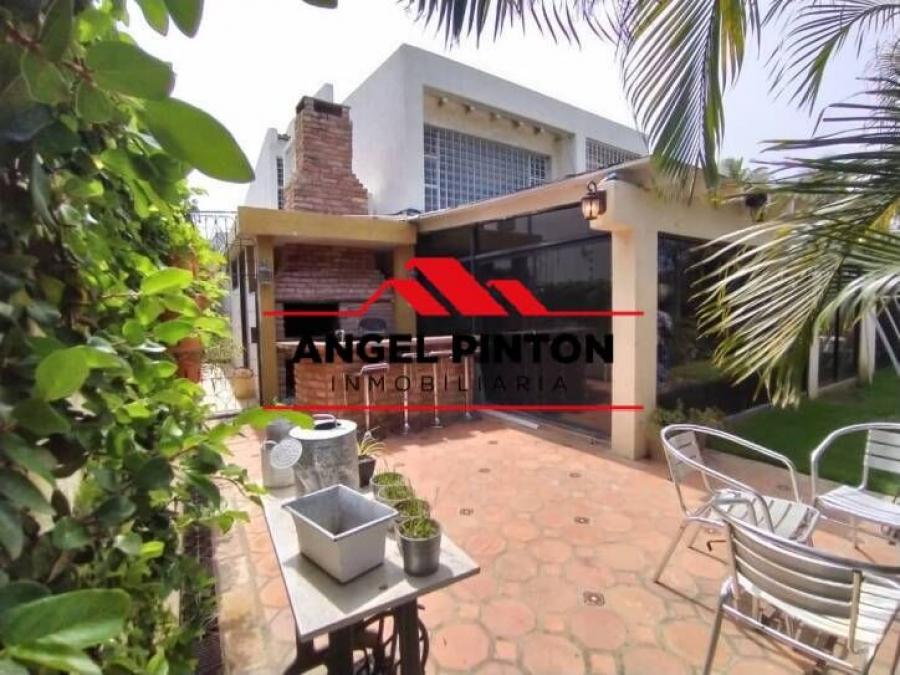 Foto Casa en Venta en Milagro Norte, Maracaibo, Zulia - U$D 98.000 - CAV171599 - BienesOnLine