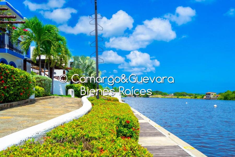 Foto Quinta en Venta en Higuerote, Higuerote, Miranda - U$D 130.000 - QUV254157 - BienesOnLine