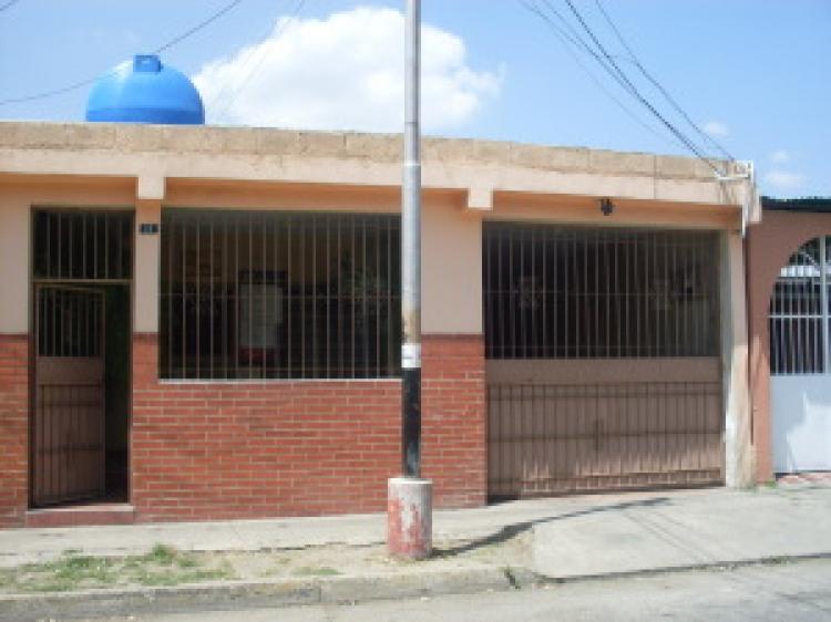 Foto Casa en Venta en Maracay, Aragua - BsF 1.100.000 - CAV45799 - BienesOnLine